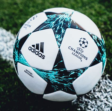 balon adidas champions.